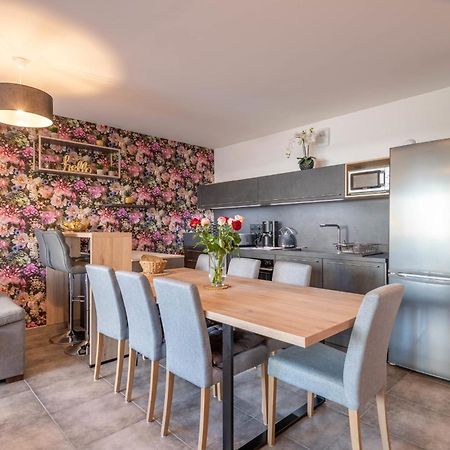 Apartamento Vire Moulin Furnished Flat Annecy Exterior foto