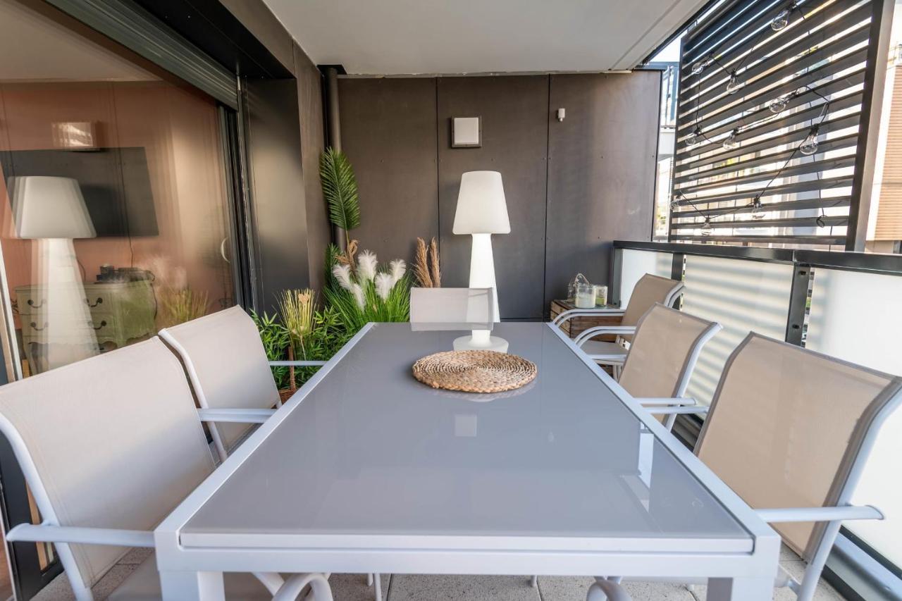 Apartamento Vire Moulin Furnished Flat Annecy Exterior foto